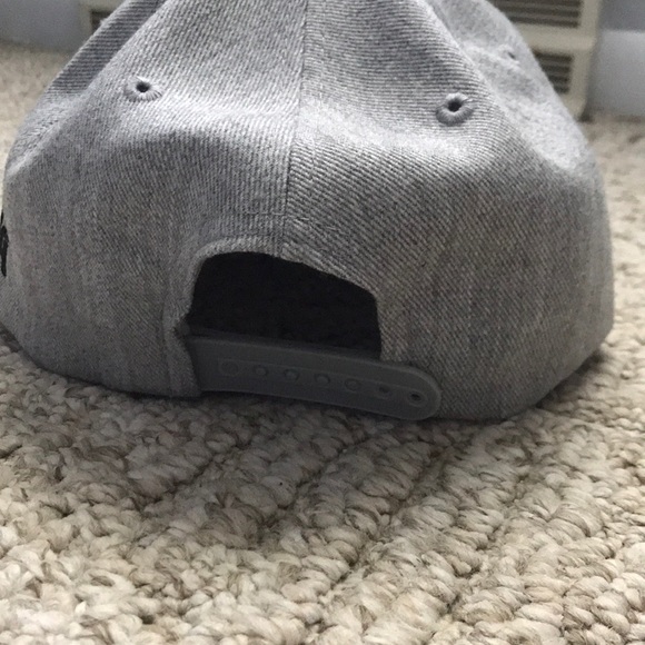 “Gainz” SnapBack OS - Picture 3 of 5